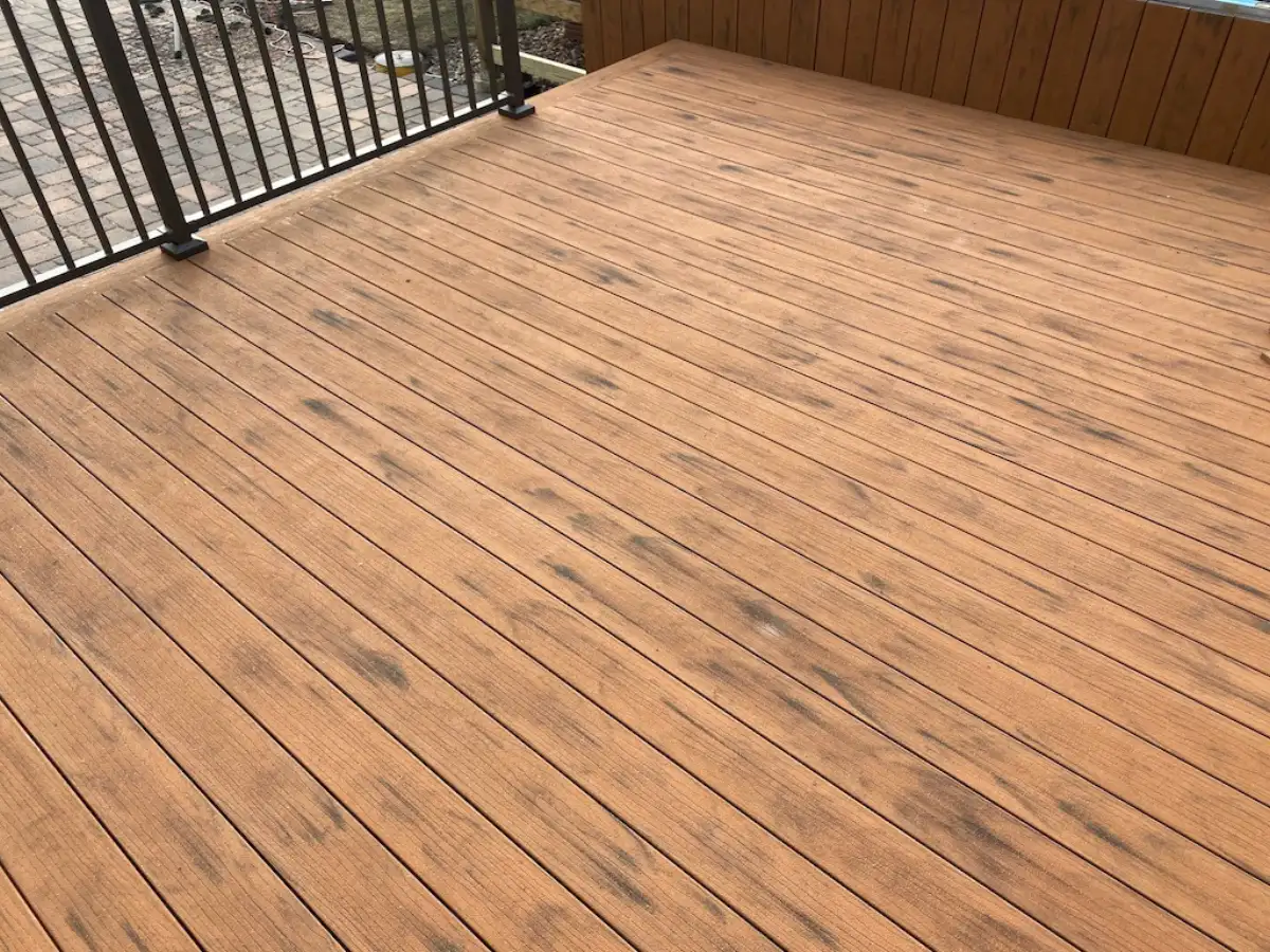 Lake-facing deck with panoramic views