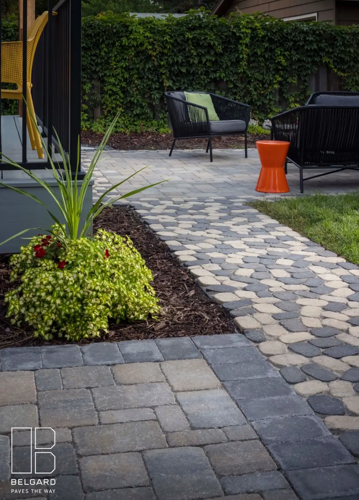 Front entry paver patio and walkway in Shorewood MN